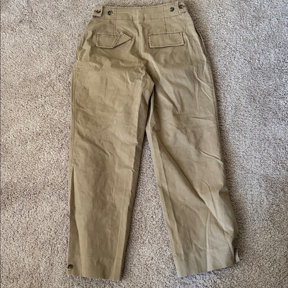 Banana Republic Women's Khaki Cargo Pants - Picture 4 of 4